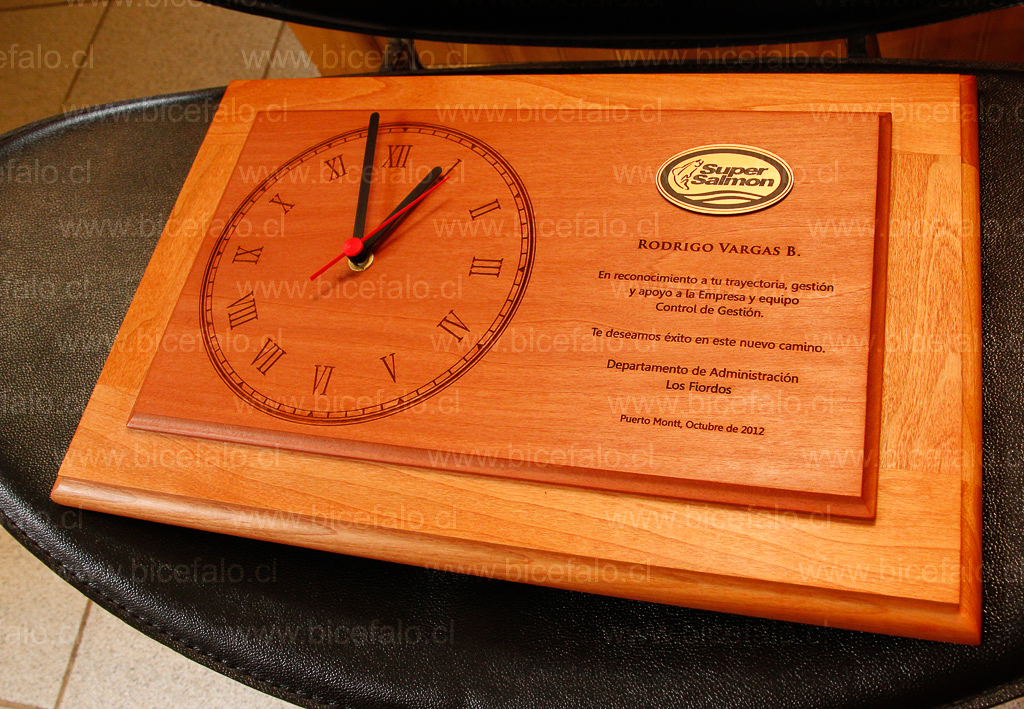 Reloj madera rauli